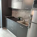 شقة Alezi Năvodari
