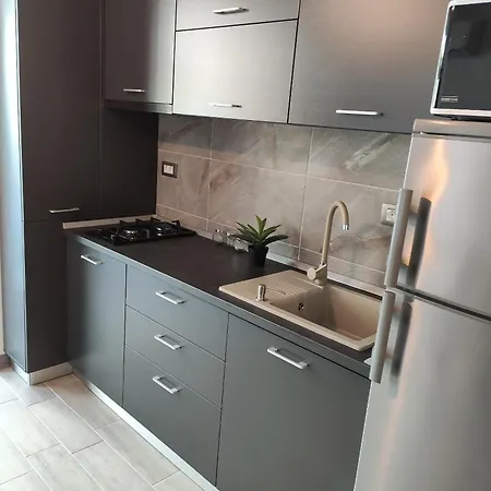 Apartman Alezi Năvodari
