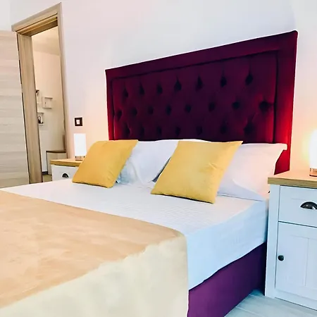 Alezi Apartment *